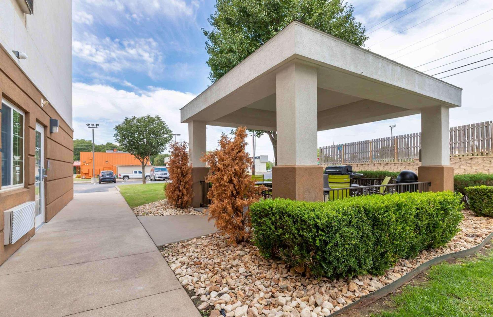 Extended Stay America Suites - Bartlesville - Hwy 75 Eksteriør billede