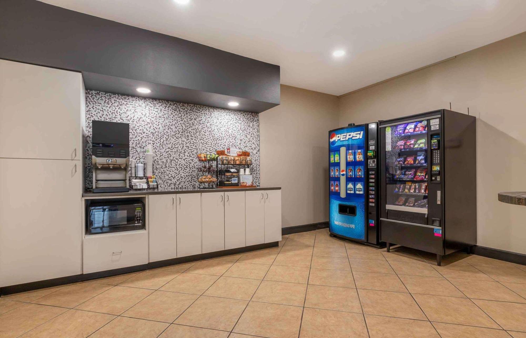 Extended Stay America Suites - Bartlesville - Hwy 75 Eksteriør billede